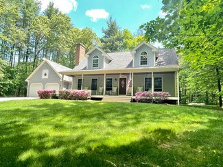 226 E Hill Rd, Brimfield, MA 01010