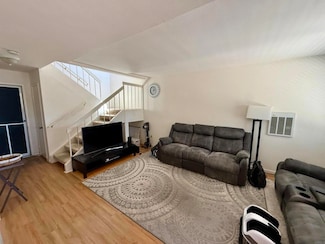 9575 Easter Way Unit 5, San Diego, CA 92121