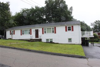 100 Enfield St, Johnston, RI 02919