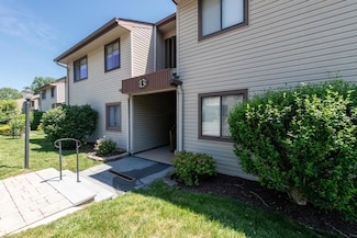 13 Knightsbridge Unit G, Poughkeepsie, NY 12603