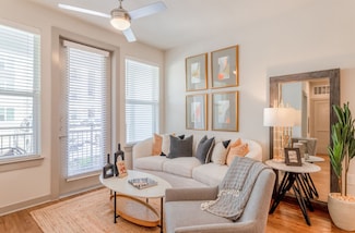 13939 Hillcroft St Unit 12304, Houston, TX 77085