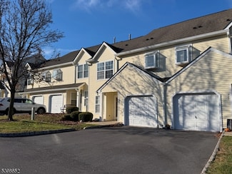 702 Swift Dr Unit 12, Milford, NJ 08848