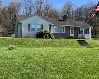 4183 Milton Ave, Camillus, NY 13031