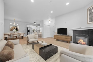 7222 S Blackhawk St Unit 105, Englewood, CO 80112