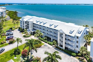 20 NE Plantation Rd Unit 203, Stuart, FL 34996