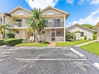 2226 Nova Village Dr, Davie, FL 33317