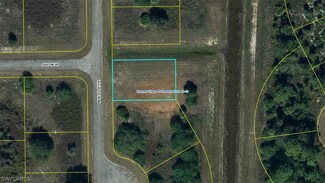 329 New Jersey Place Unit 13, Labelle, FL 33935
