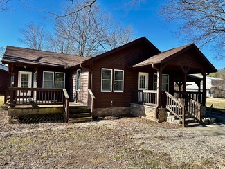 506 S Elm St, van Buren, MO 63965