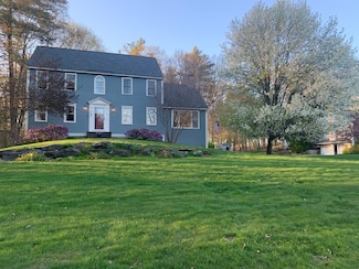 15 Brookdale Ln, Pepperell, MA 01463