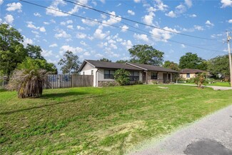 5720 SE 20th St, Ocala, FL 34480