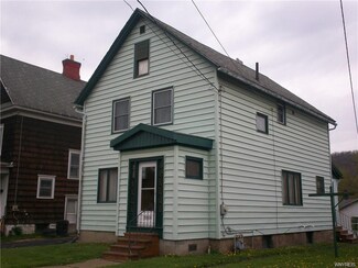 151 Clinton St, Salamanca, NY 14779