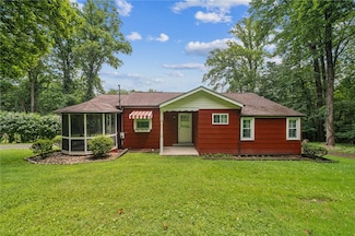 1406 Rolling Acres Rd, Latrobe, PA 15650