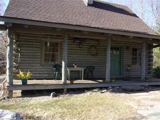 14 East River, Chester, MA 01050