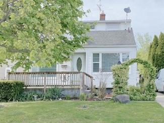 1665 Cole St, Birmingham, MI 48009