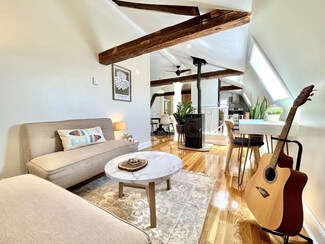 9 Kosciusko St Unit 3, Salem, MA 01970