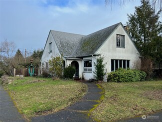 1303 N Cedar St, Tacoma, WA 98406
