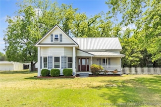 2774 County Line Rd, Saint Pauls, NC 28384