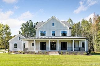 197C Levering Ln, Weems, VA 22576