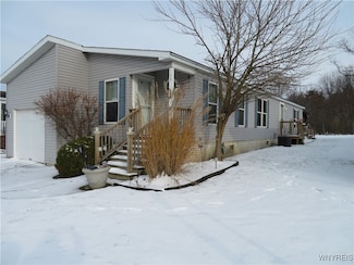 5455 Southwestern Blvd Unit 15, Hamburg, NY 14075