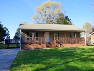 190 Dublin Dr, Winston Salem, NC 27107