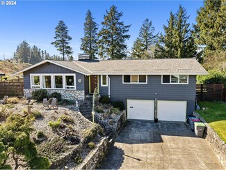 27 Skyline Place, Astoria, OR 97103