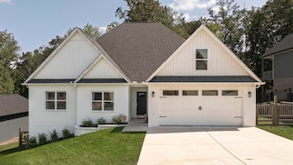 623 Sunset Valley Dr, Soddy Daisy, TN 37379