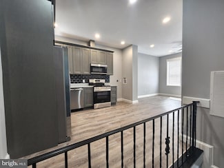 5335 W Girard Ave, Philadelphia, PA 19131