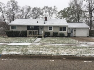 1025 Amity Ave, Muskegon, MI 49442