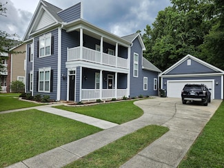 1062 Moss Grove Dr, Moncks Corner, SC 29461