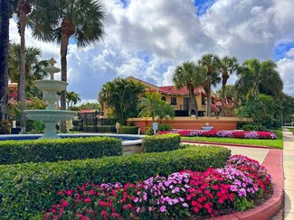 20 Uno Lago Dr, North Palm Beach, FL 33408