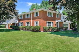 3024 Warrensville Center Rd, Shaker Heights, OH 44122