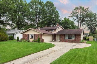 26771 Fairfax Ln, North Olmsted, OH 44070