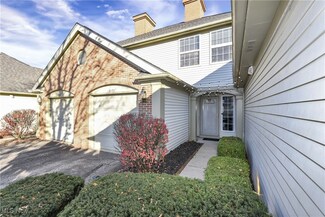 3171 Village Green Dr, Westlake, OH 44145