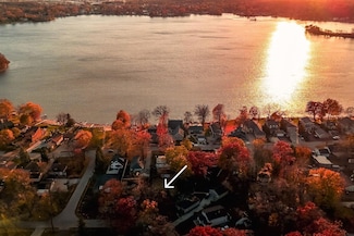 S69W17741 Wildwood Dr, Muskego, WI 53150