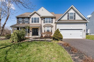 1037 Creekview Dr, Pennsburg, PA 18073