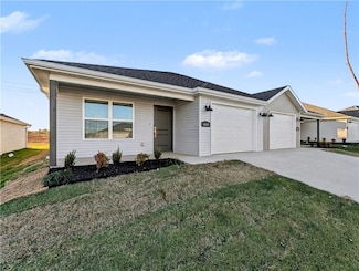 6609 & 6611 NW Altus St, Bentonville, AR 72713