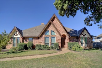 3532 Meadowside Dr, Bedford, TX 76021