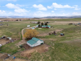 21 Mcpherson Ln, Wilsall, MT 59086