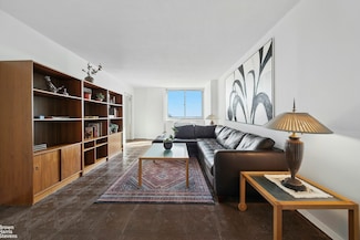 118-18 Union Turnpike E Unit 9B, Kew Gardens, NY 11415