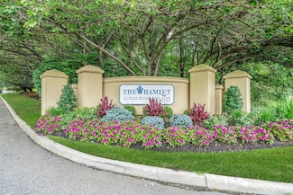 61 Windwatch Dr, Hauppauge, NY 11788