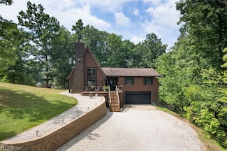 716 Ridgewood Blvd, Belpre, OH 45714