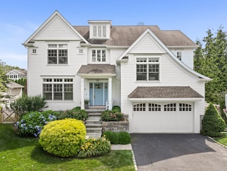 81 Birch Rd, Fairfield, CT 06824