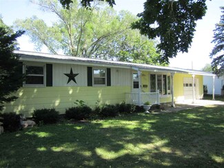416 S Ohio St, Prairie Du Chien, WI 53821
