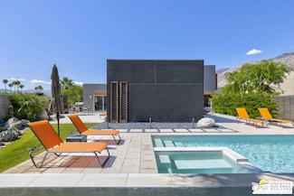 484 Chelsea Dr, Palm Springs, CA 92262