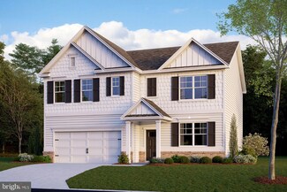 419 Stonewall Jackson Blvd, Staunton, VA 24401