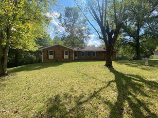 204 Morris Dr, Greenbrier, TN 37073