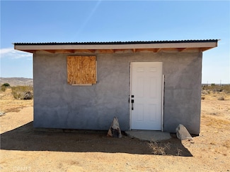 1879 Cherokee Trail, Landers, CA 92285