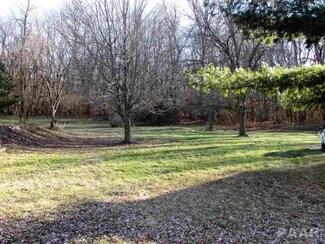 34 Pontiac Rd, Marquette Heights, IL 61554