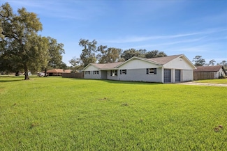 13525 Leaning Oaks Dr, Beaumont, TX 77713