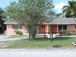 9046 SE Parkway Dr, Hobe Sound, FL 33455